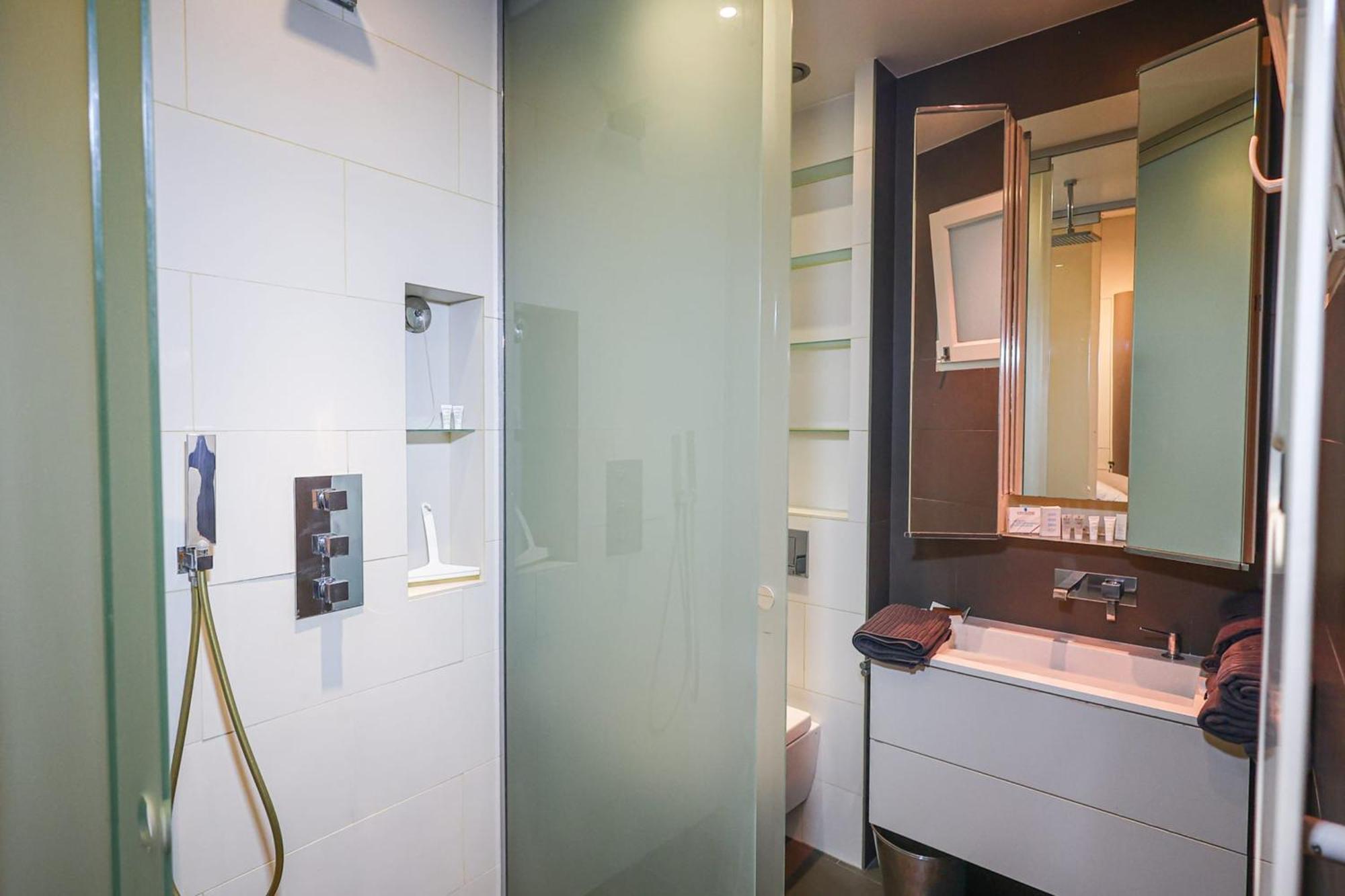 Elegant Appartement Climatise De 65 M2 Avec 2 Ch Париж Экстерьер фото